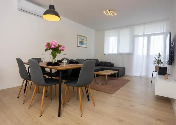 Miranda\'S Place
